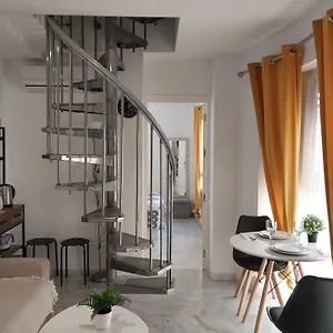  Apartamento ático Acogedor, Céntrico Y A 2 Min De La Playa. España