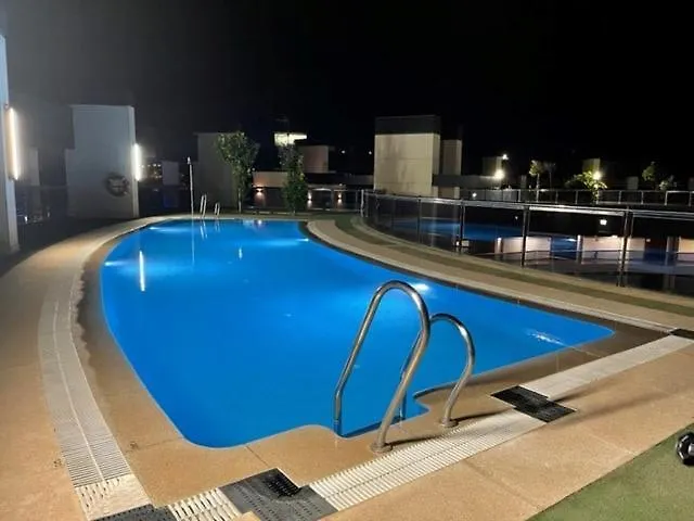 Tecnocordoba Aparcamiento Privado Gratuito Y Piscina Apartamento 0*,
